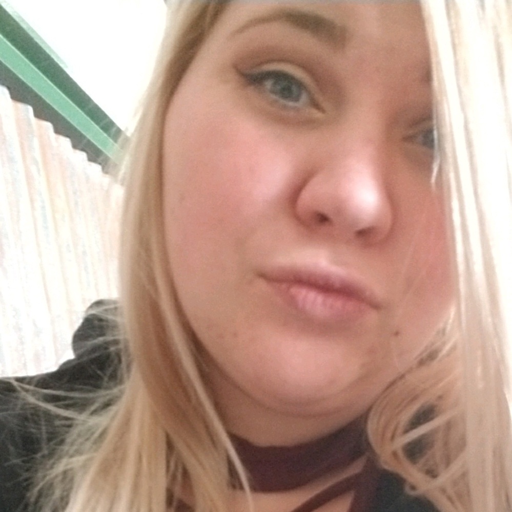 Meet your Posher, Lacey